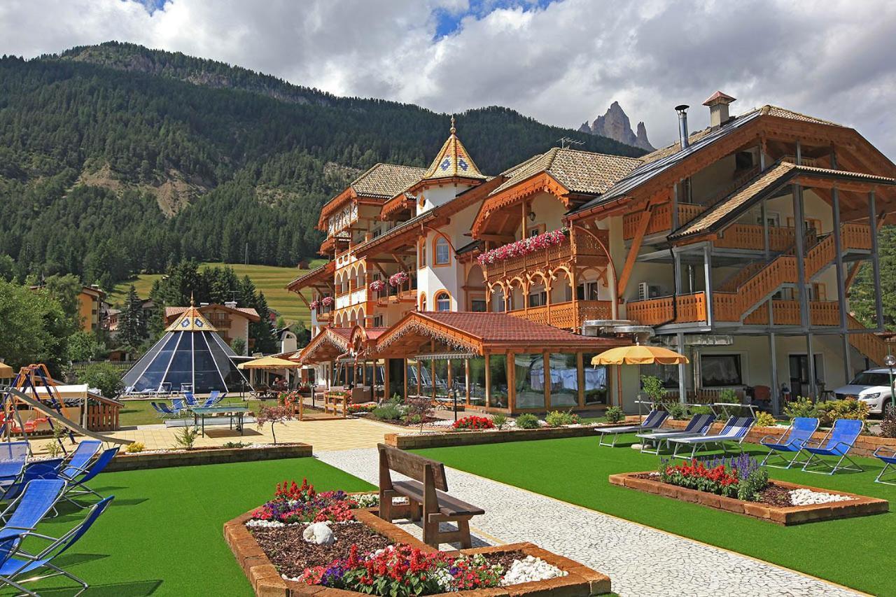 Rene Dolomites Boutique Hotel Pozza di Fassa Exterior photo